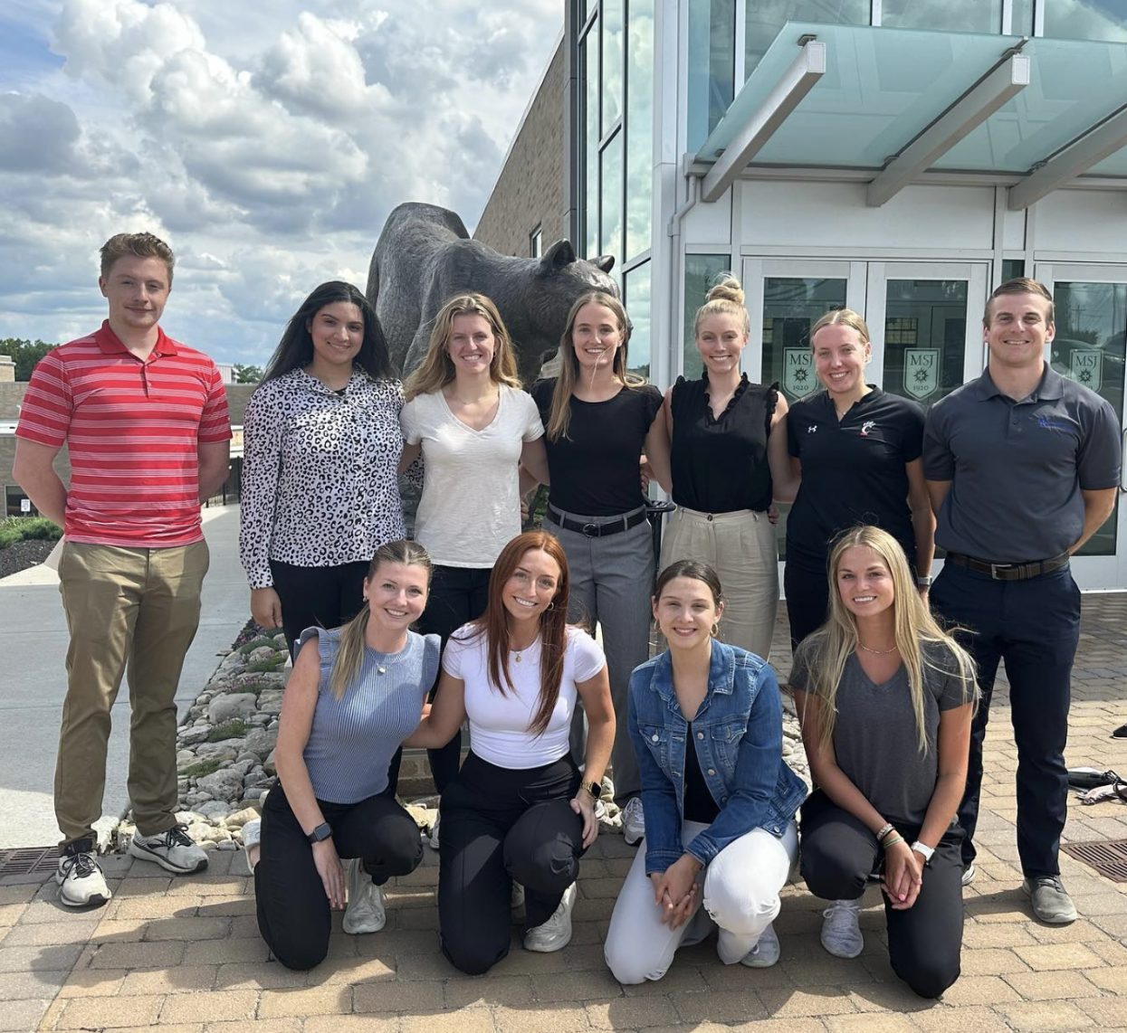 Members of the Pre-Physical Therapy Club on a group graduate school visit