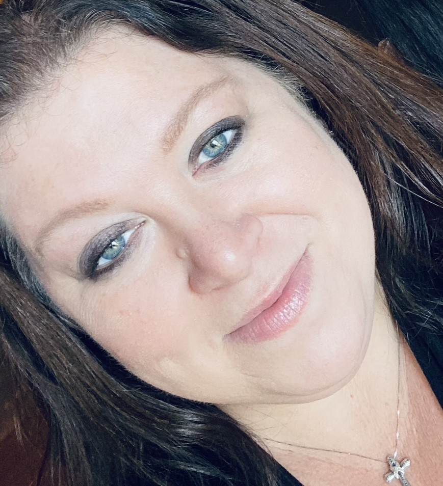 Mary Wiseman headshot