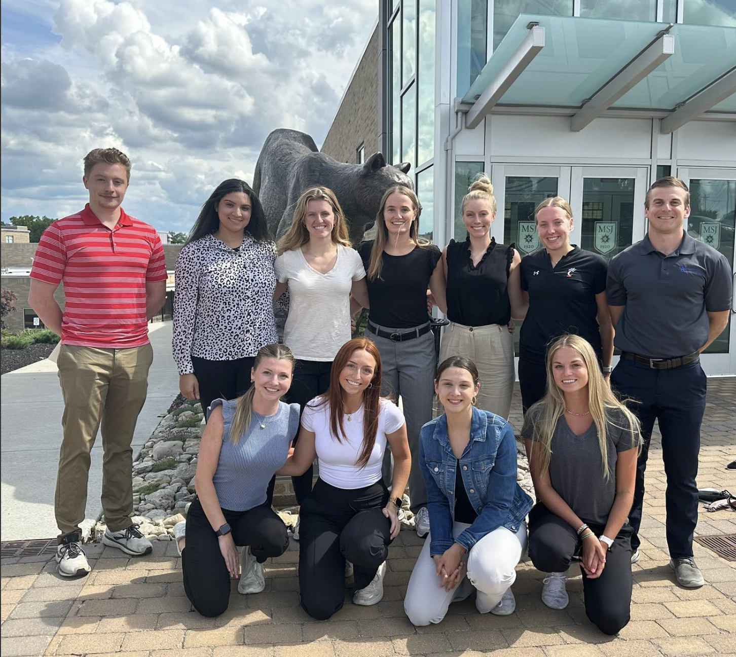 Members of the Pre-Physical Therapy Club on a group graduate school visit 